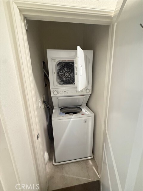 Building Photo - 7400 Solstice Pl