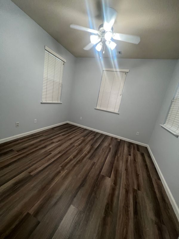 Building Photo - 1623 Bermuda Ln