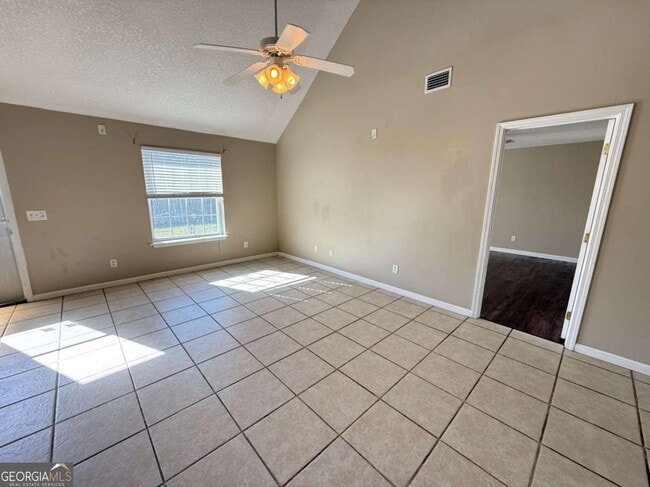 Building Photo - 107 Cypress Bend