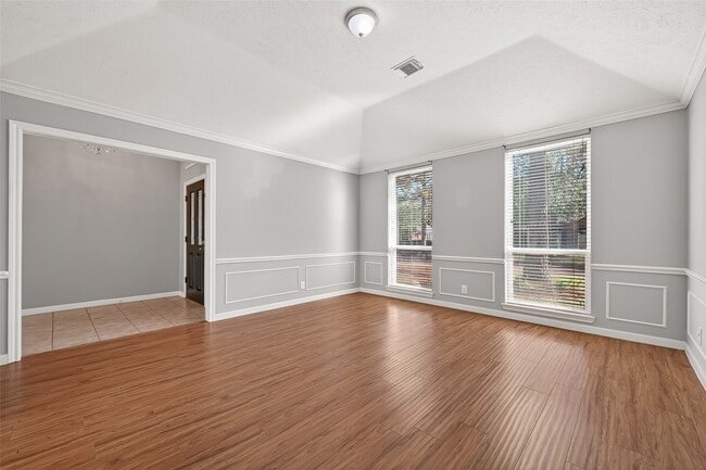 Building Photo - 1918 Shadow Forest Dr