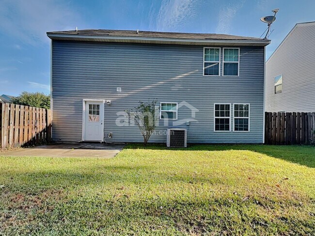 Building Photo - 1 Holly Springs Cir