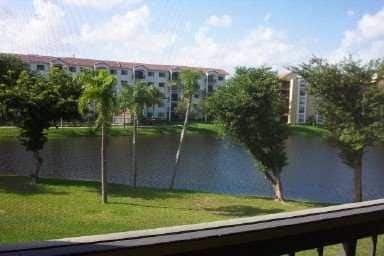 Building Photo - 955 Egret Cir