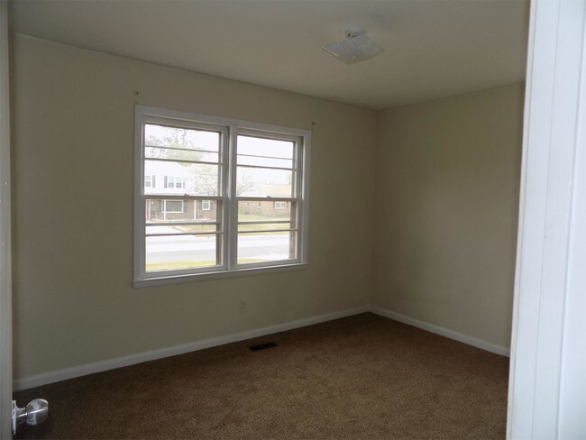 Building Photo - 6510 Cissna Dr