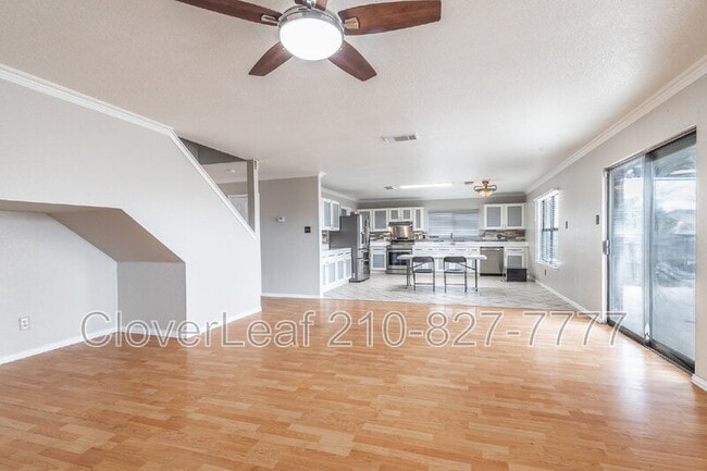 Building Photo - 6203 Lakeview Dr.