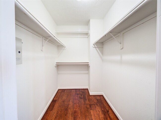 Building Photo - 13618 Woodspire Dr