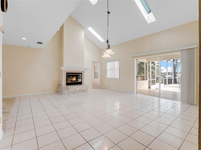 Building Photo - 9531 Bay Vista Estates Blvd