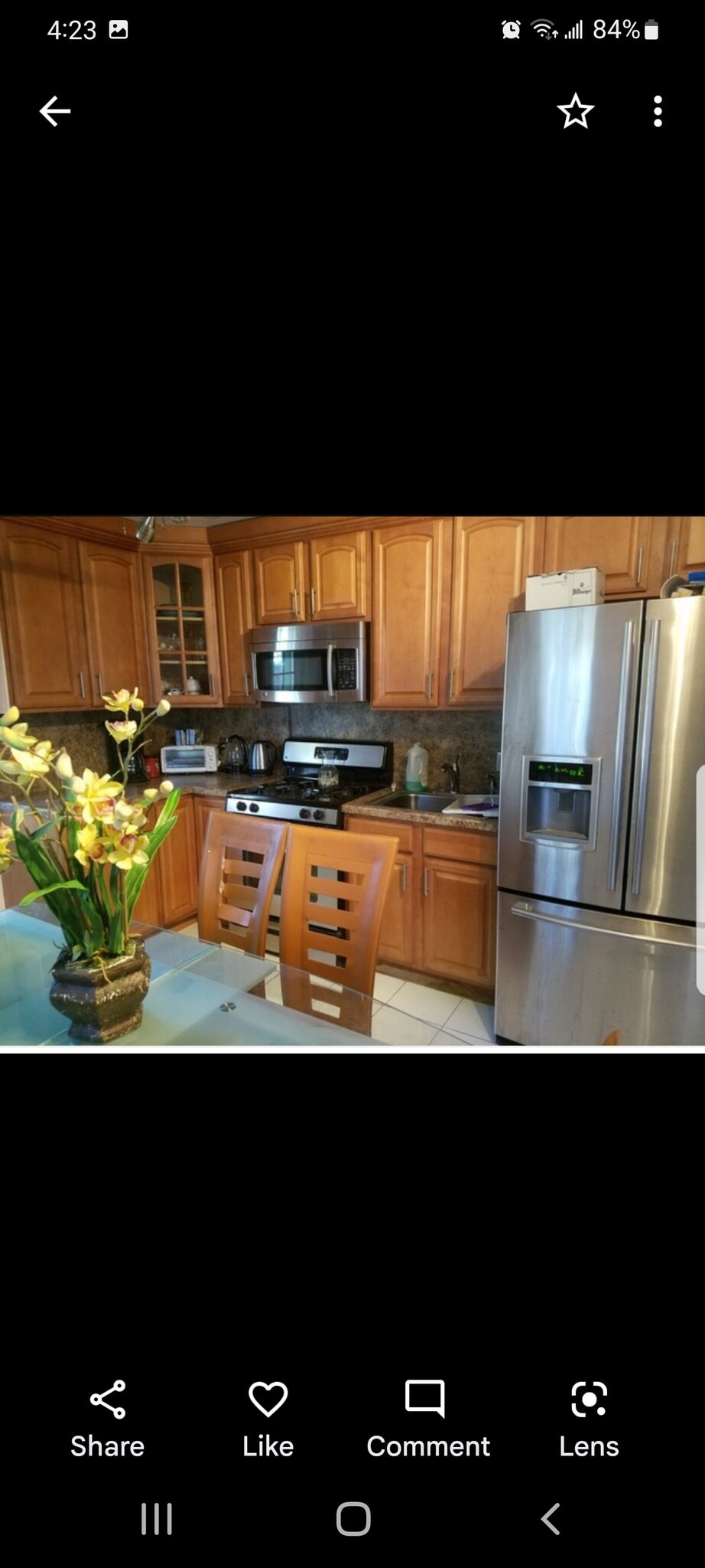 Eat in kitchen - 27 Ontario Ave