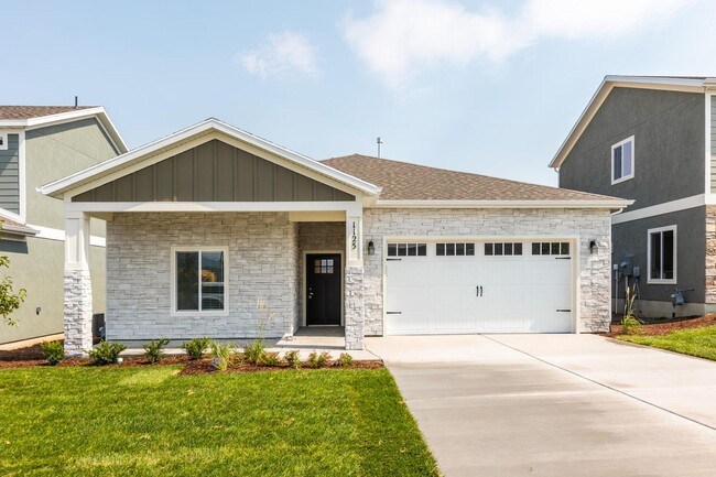 Primary Photo - Light and Bright Brookside Home in Heber City