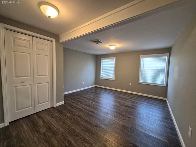 Building Photo - 1614 NY-9G