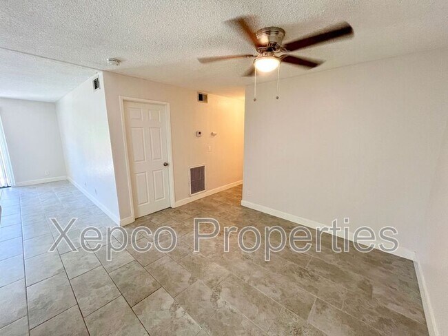 Building Photo - 32200 Cathedral Canyon Dr