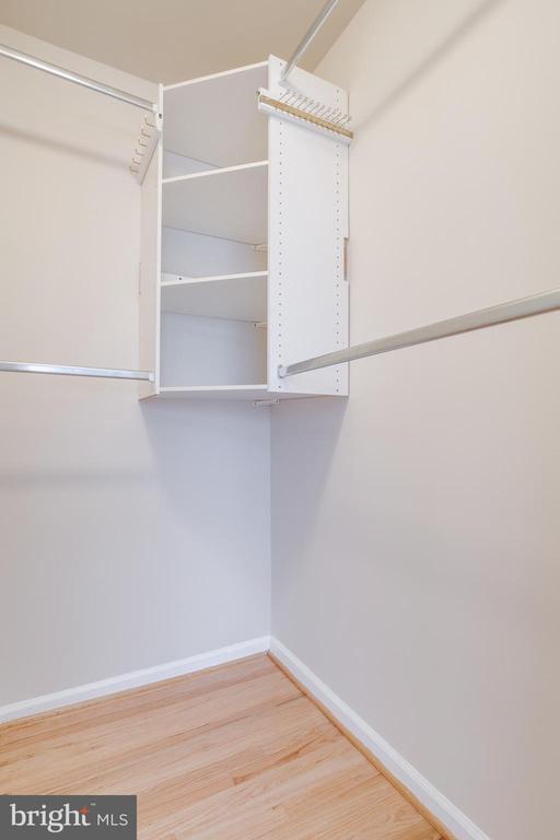 Building Photo - 5728 Evergreen Knoll Ct