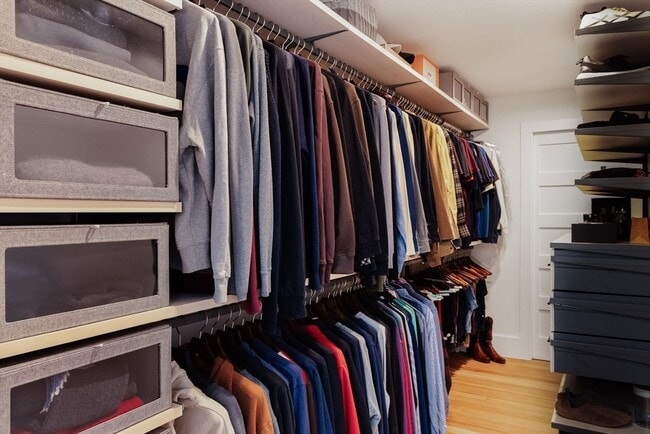 Building Photo - 21 Walnut St