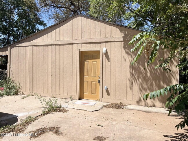 Building Photo - 2208 20th St