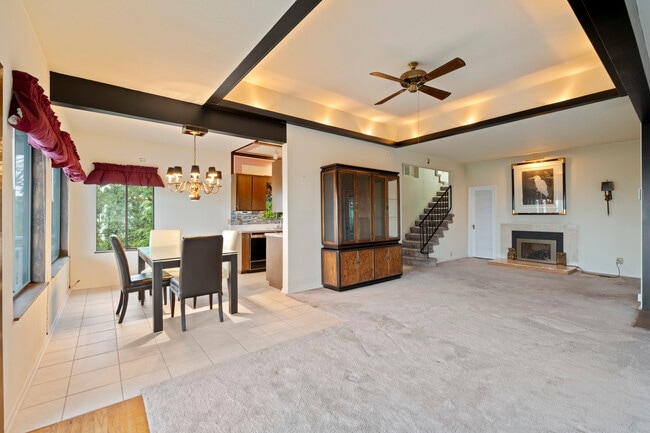 Building Photo - 414 E 32nd St