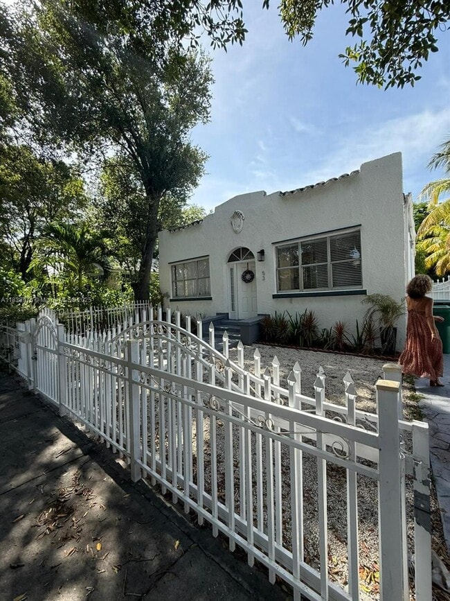 Building Photo - 53 NE 43rd St