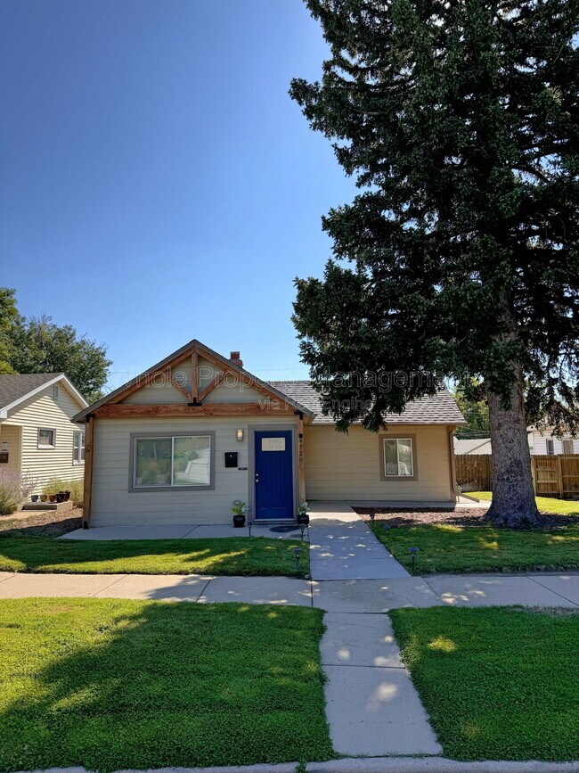 Building Photo - 4720 Elm Ct