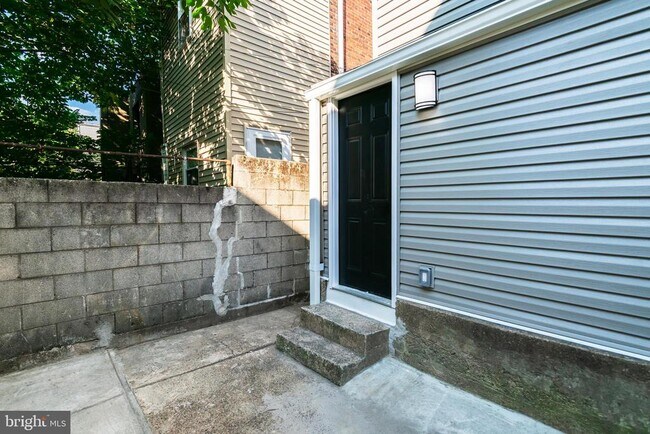 Building Photo - 1844 S 23rd St