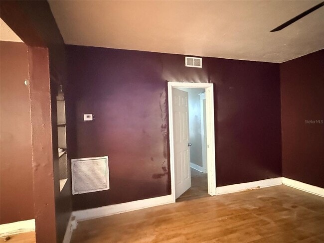 Building Photo - 2912 Ybor St