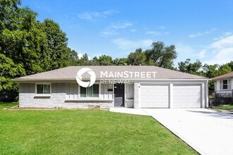 Building Photo - 3 Bedroom Pet-Friendly Home in Overland Park, KS with Main Street Renewal