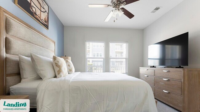 Building Photo - 915 Brentmoor Dr