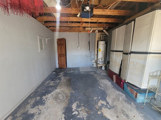 Building Photo - 3321 Avenue M