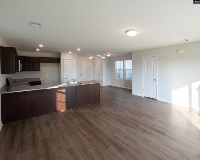 Building Photo - 929 S Desert Orch Ln