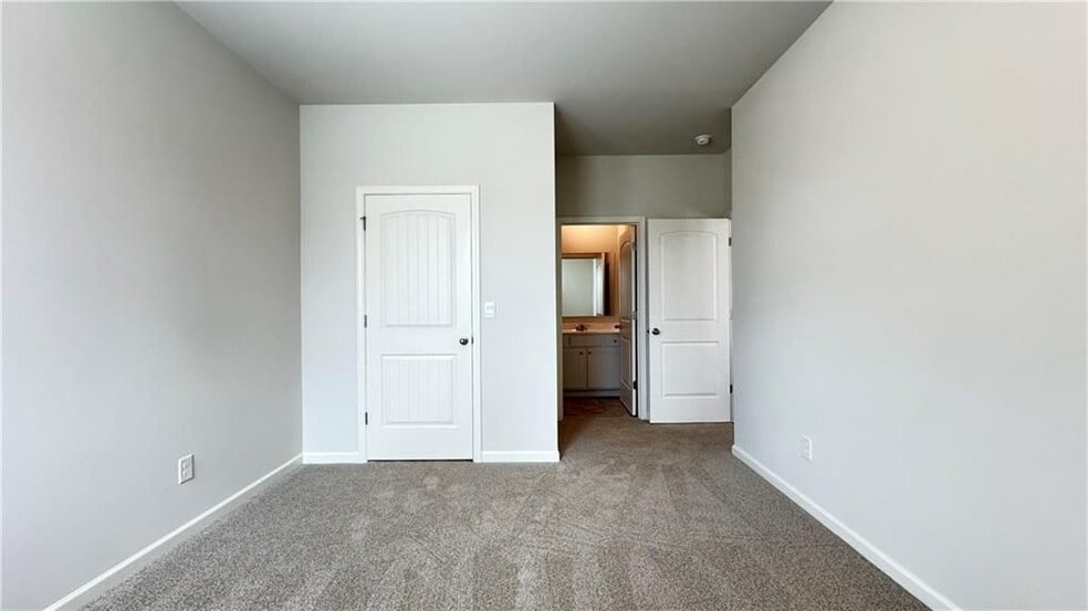 Building Photo - 56 Thompson Ridge Ln