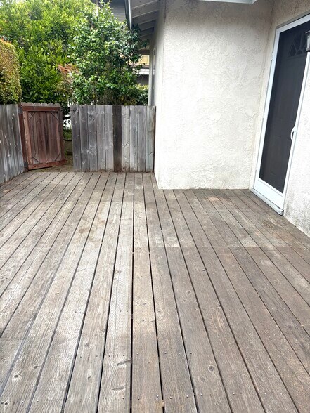Building Photo - 2304 Voorhees Ave