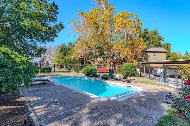 Building Photo - 1100 Harvard St