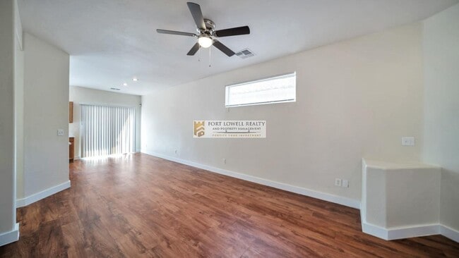 Building Photo - Remodeled NW SFR