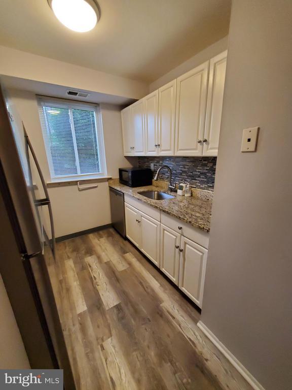 Building Photo - 9921 Bustleton Ave