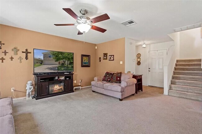 Building Photo - 206 Black