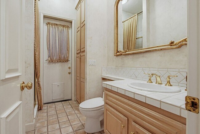 Building Photo - Gorgeous Custom Built Scripps Ranch Home Available Now!
