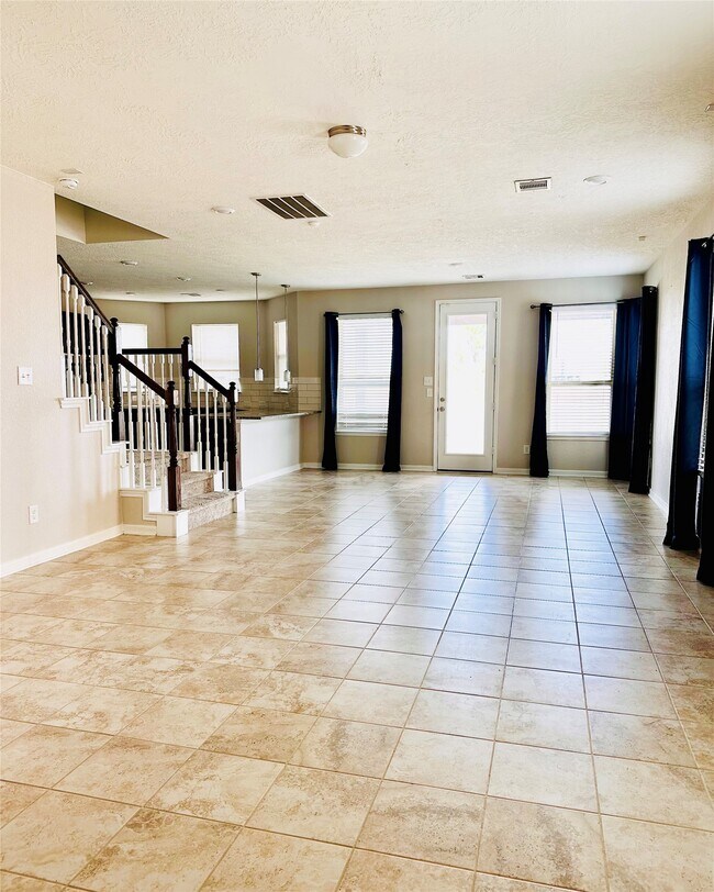 Building Photo - 25250 Laird Knoll St