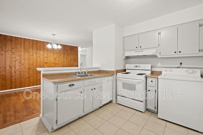 Building Photo - 5070 Crowe Dr SE