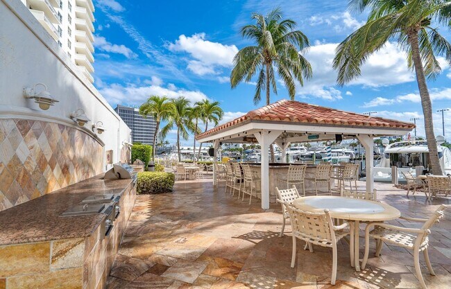 Building Photo - 1 Las Olas Cir