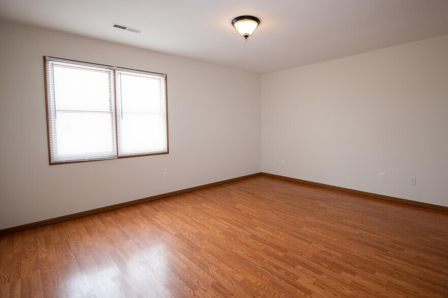 Building Photo - 116 Pierre Pl