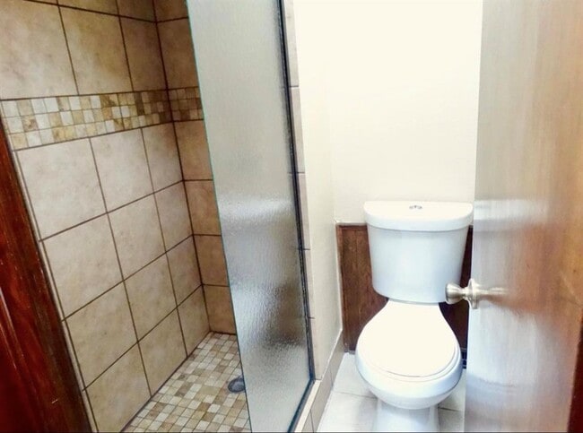 Building Photo - 2116 Lazybrook Trail