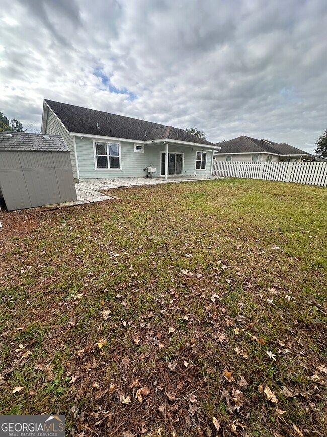 Building Photo - 101 Waters Edge Dr