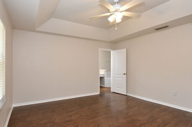 Building Photo - Spacious 4BR/3BA Home in Stillwind – Prime SW Gainesville Location