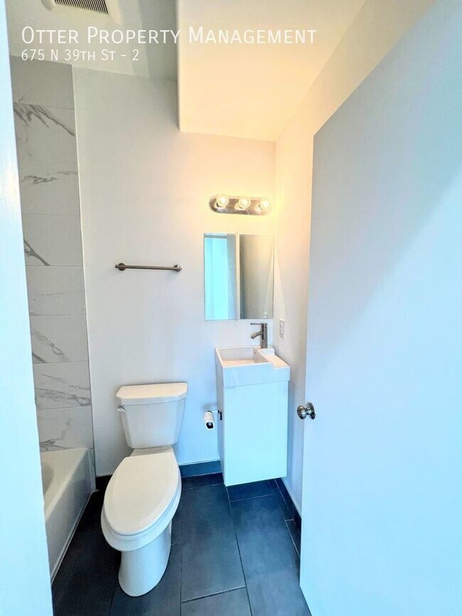 Building Photo - 675 N 39th St