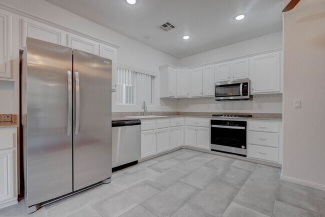 Building Photo - 3109 Strawberry Park Dr