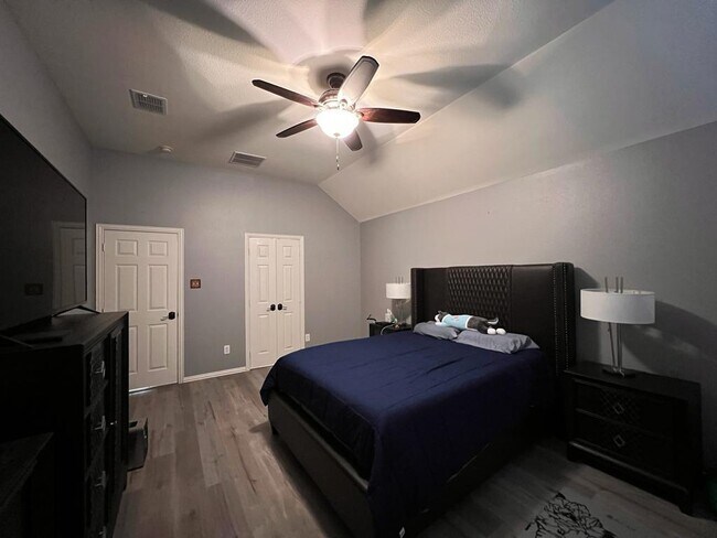 Building Photo - 3506 Nandina Dr