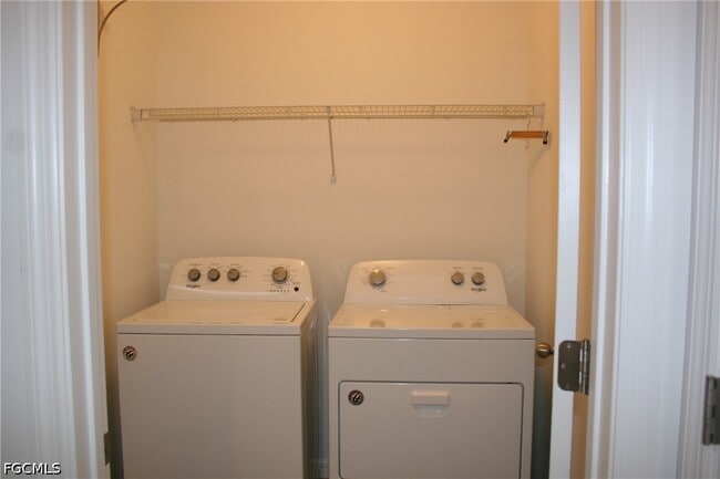 Building Photo - 20056 Sweetbay Dr