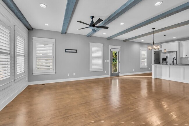 Building Photo - 1801A Sevier St