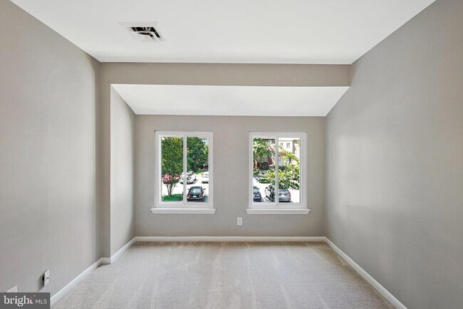Building Photo - 11069 Saffold Way
