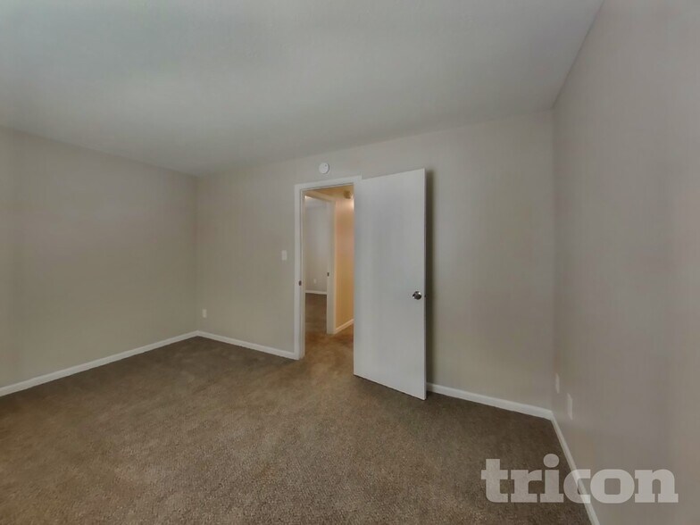 Building Photo - 2207 Goldeneye Cir
