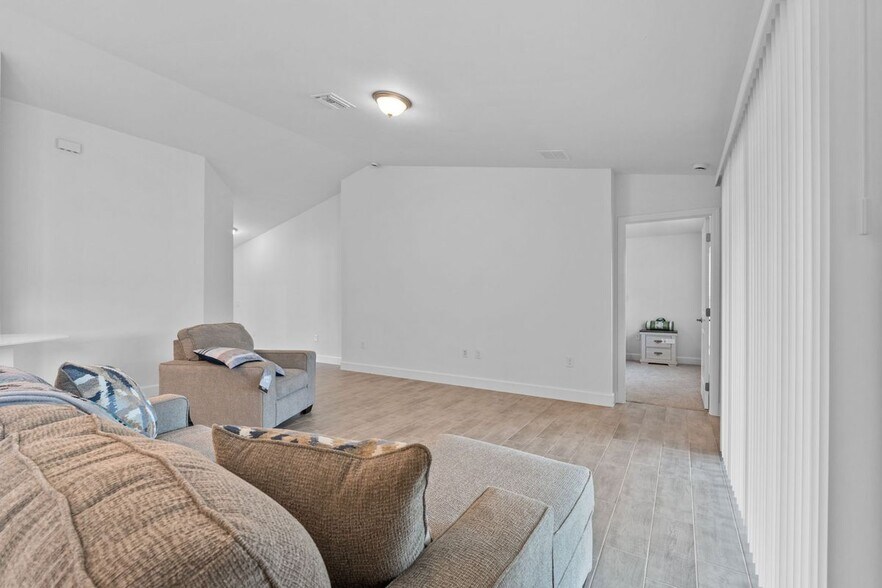 Building Photo - 2801 50th St SW