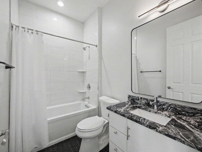 Building Photo - 1460 Corbison Point Pl