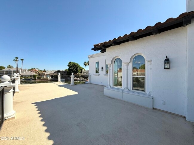 Building Photo - 1523 E Treasure Cove Dr